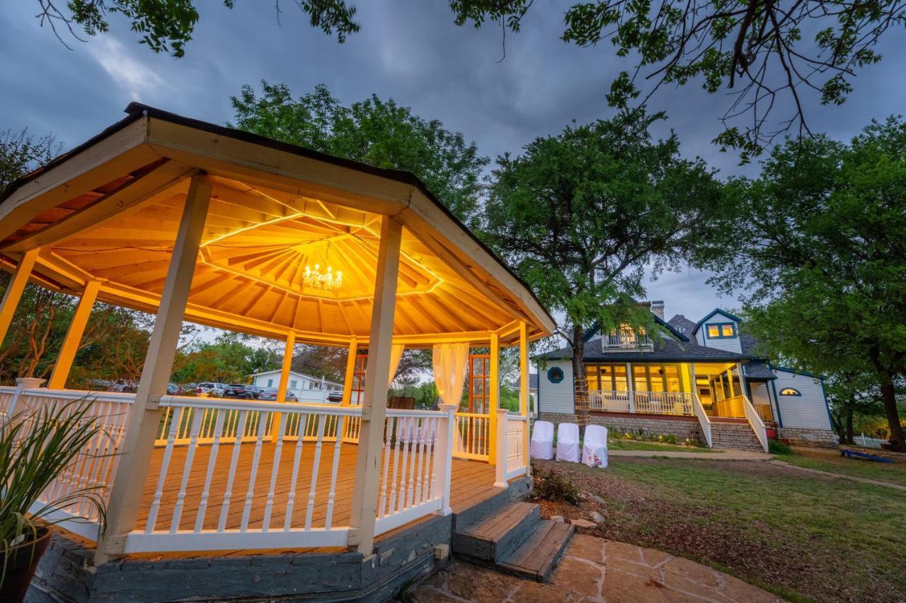Blue Heron Bed And Breakfast On Lake แกรนแบรี ภายนอก รูปภาพ