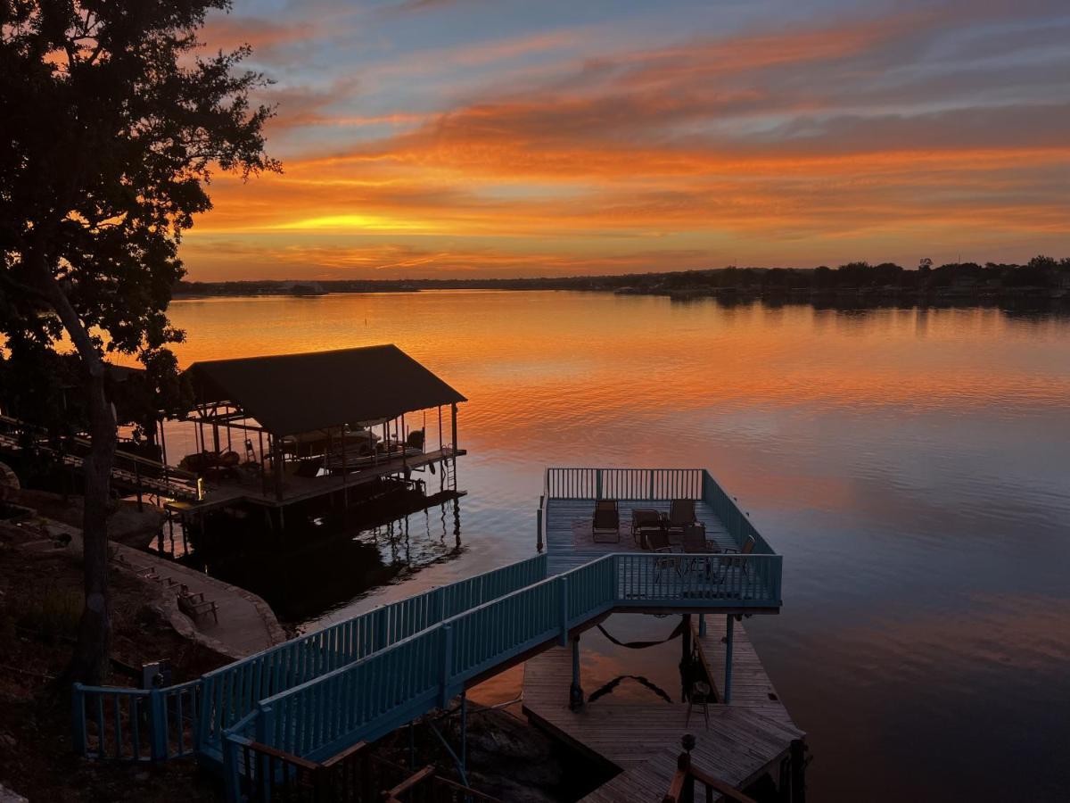 Blue Heron Bed And Breakfast On Lake แกรนแบรี ภายนอก รูปภาพ